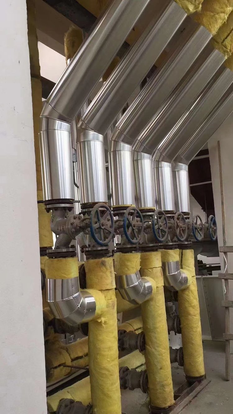 不锈钢板管道保温与白铁皮防腐施工 资质要求与工艺解析